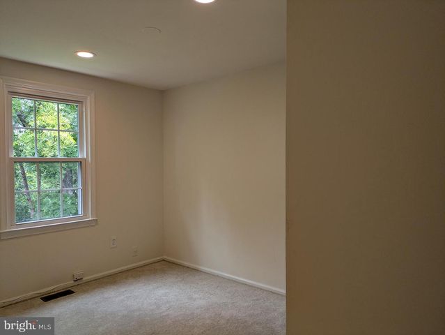 14314 WATERY MOUNTAIN CT, Centreville, VA 20120