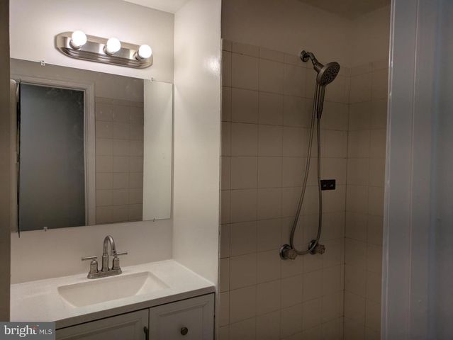 14314 WATERY MOUNTAIN CT, Centreville, VA 20120