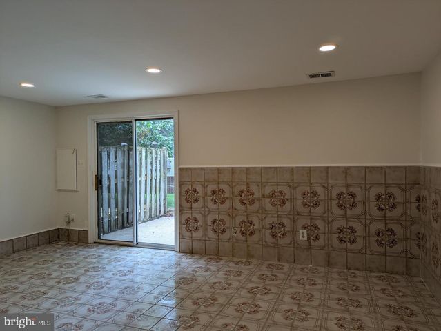 14314 WATERY MOUNTAIN CT, Centreville, VA 20120