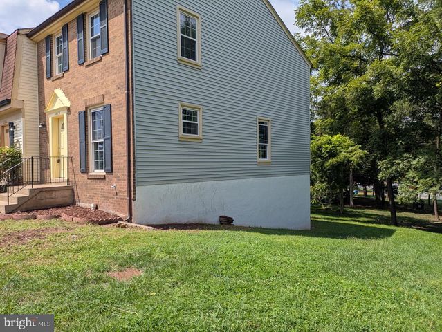 14314 WATERY MOUNTAIN CT, Centreville, VA 20120