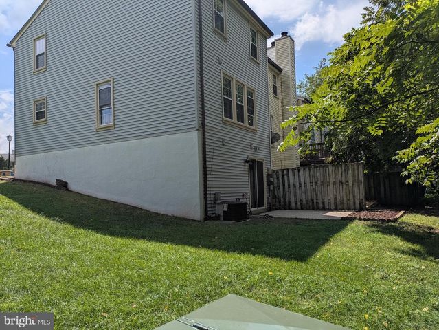 14314 WATERY MOUNTAIN CT, Centreville, VA 20120
