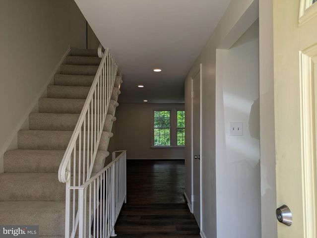 14314 WATERY MOUNTAIN CT, Centreville, VA 20120