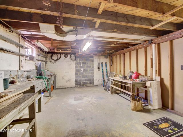 224 Chatham Avenue, Oakhurst, NJ 07755