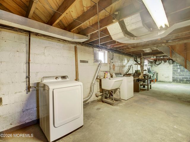 224 Chatham Avenue, Oakhurst, NJ 07755