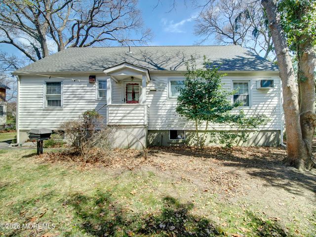 224 Chatham Avenue, Oakhurst, NJ 07755