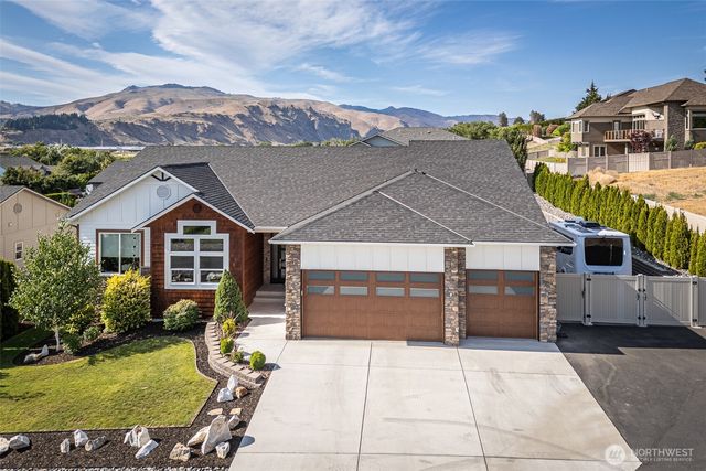 453 Spruce Court NW, East Wenatchee, WA 98802