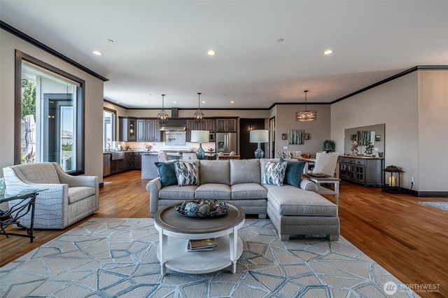 453 Spruce Court NW, East Wenatchee, WA 98802