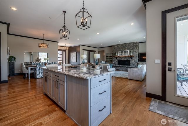 453 Spruce Court NW, East Wenatchee, WA 98802