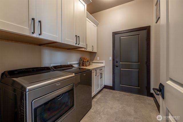 453 Spruce Court NW, East Wenatchee, WA 98802