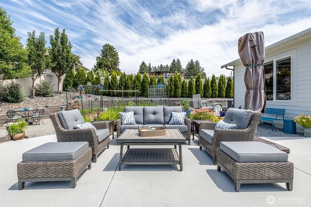 453 Spruce Court NW, East Wenatchee, WA 98802