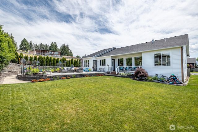 453 Spruce Court NW, East Wenatchee, WA 98802