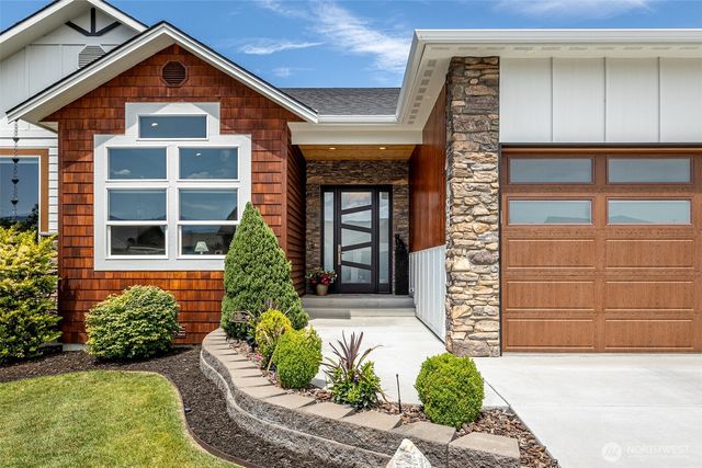 453 Spruce Court NW, East Wenatchee, WA 98802