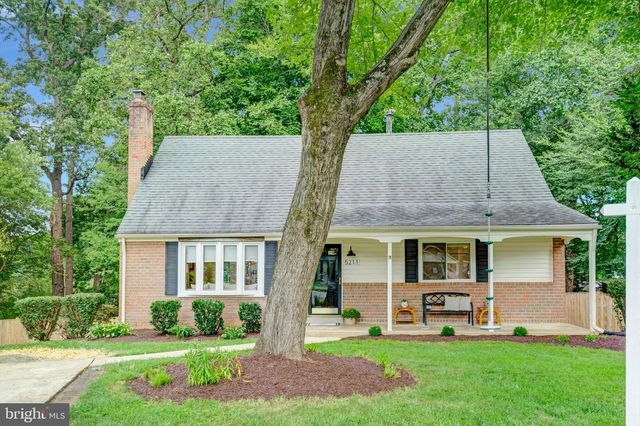 5211 ELLINGTON CT, Fairfax, VA 22032