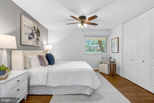 5211 ELLINGTON CT, Fairfax, VA 22032
