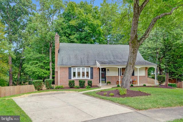 5211 ELLINGTON CT, Fairfax, VA 22032