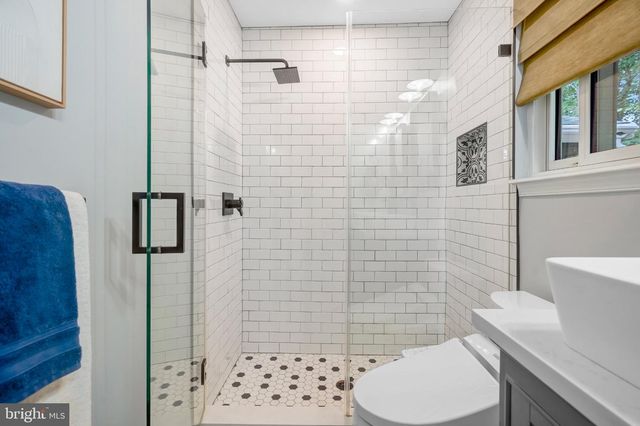 5211 ELLINGTON CT, Fairfax, VA 22032