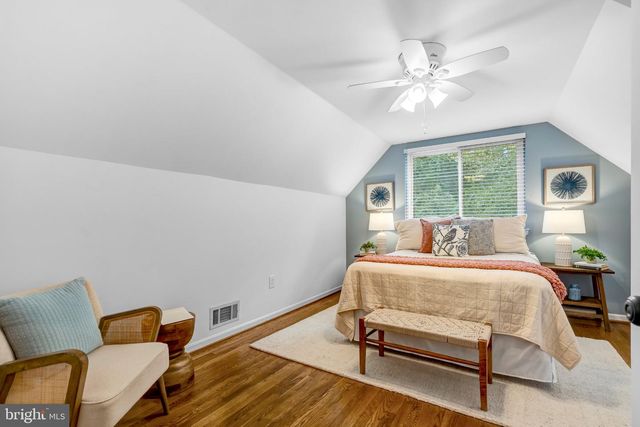 5211 ELLINGTON CT, Fairfax, VA 22032