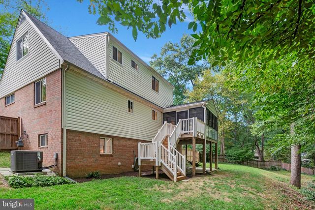 5211 ELLINGTON CT, Fairfax, VA 22032