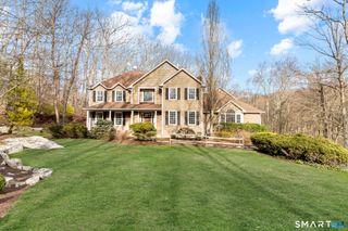 28 Rodeo Drive, Monroe, CT 06468