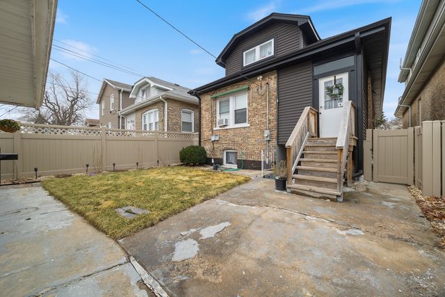 3723 Home Avenue, Berwyn, IL 60402