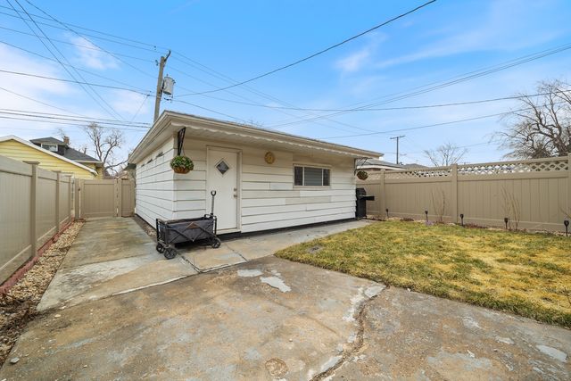 3723 Home Avenue, Berwyn, IL 60402