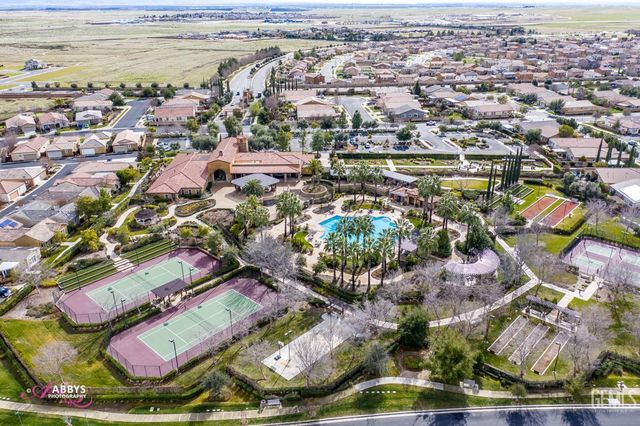 10009 Francois Lane, Bakersfield, CA 93306
