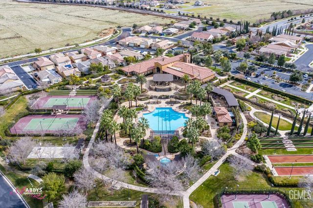 10009 Francois Lane, Bakersfield, CA 93306