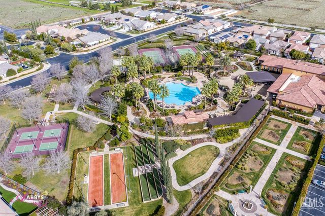 10009 Francois Lane, Bakersfield, CA 93306