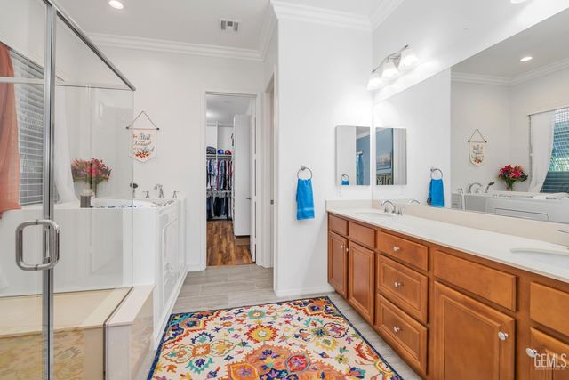 10009 Francois Lane, Bakersfield, CA 93306