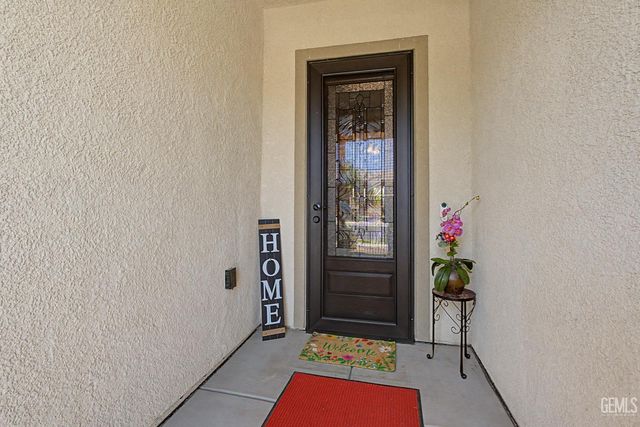 10009 Francois Lane, Bakersfield, CA 93306