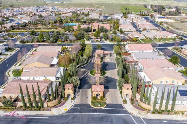 10009 Francois Lane, Bakersfield, CA 93306