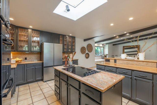 19 El Caminito, Carmel Valley, CA 93924