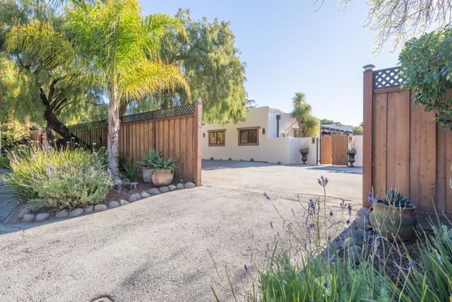 19 El Caminito, Carmel Valley, CA 93924