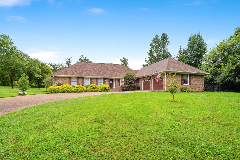 308 Pheasant Drive, Dalton, GA 30721