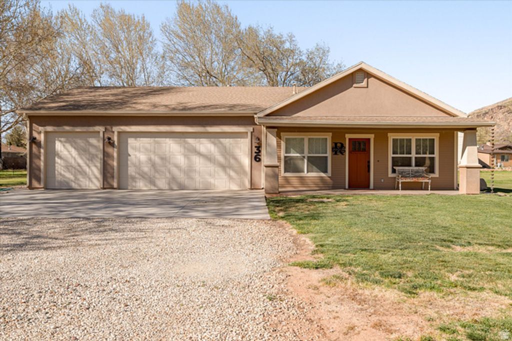 Image 1 of property listing at 36 W 960 S, Hurricane, UT 84737