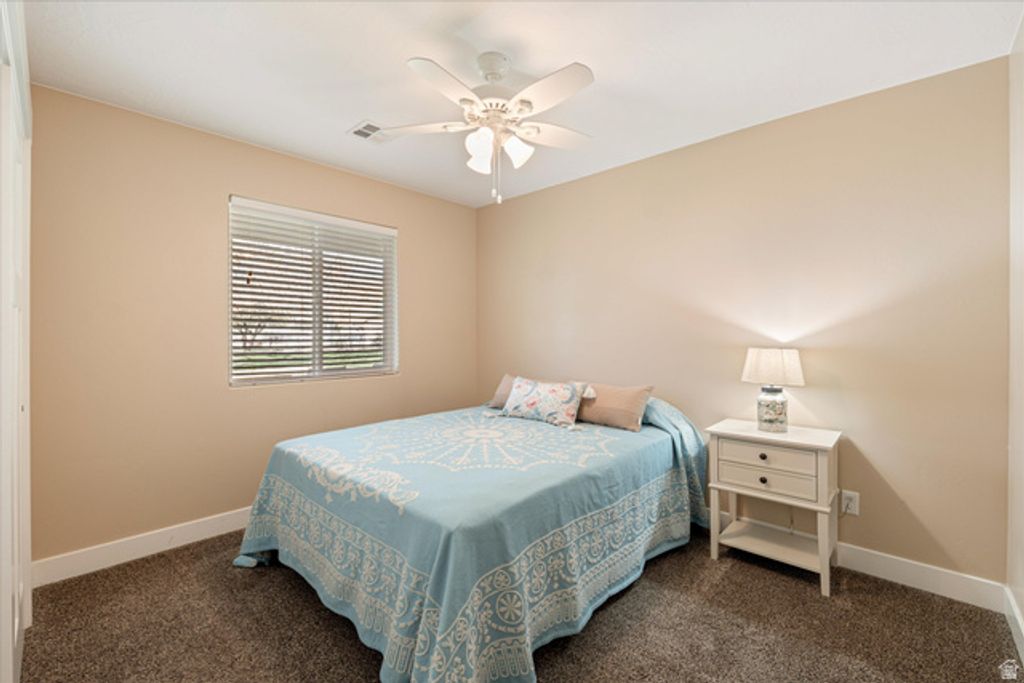 Image 14 of property listing at 36 W 960 S, Hurricane, UT 84737