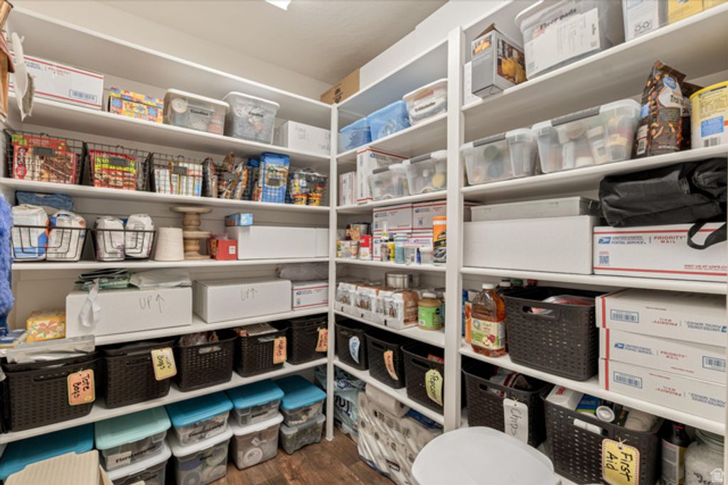 Image 18 of property listing at 36 W 960 S, Hurricane, UT 84737