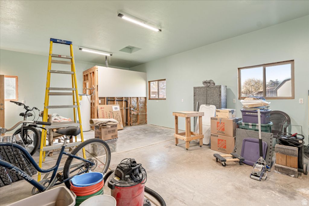 Image 33 of property listing at 36 W 960 S, Hurricane, UT 84737