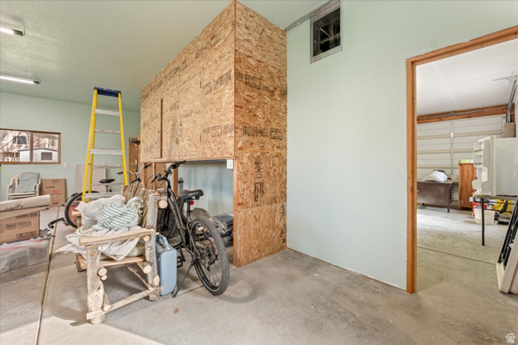 Image 34 of property listing at 36 W 960 S, Hurricane, UT 84737