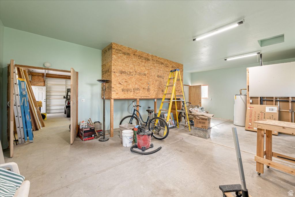 Image 35 of property listing at 36 W 960 S, Hurricane, UT 84737