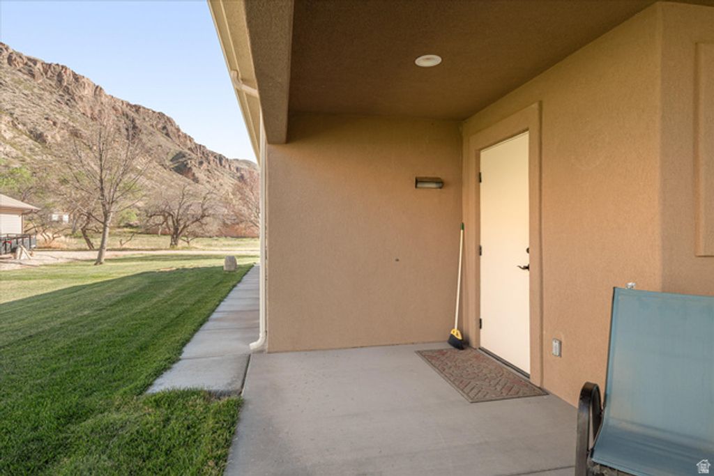 Image 38 of property listing at 36 W 960 S, Hurricane, UT 84737