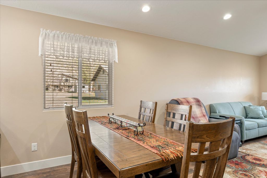 Image 9 of property listing at 36 W 960 S, Hurricane, UT 84737