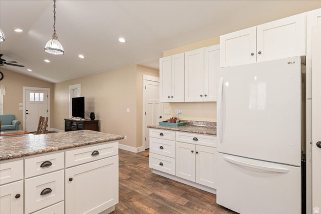 Image 10 of property listing at 36 W 960 S, Hurricane, UT 84737
