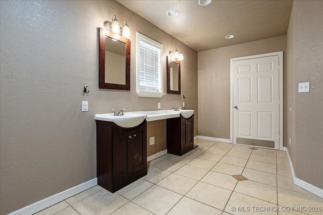 112 Hamilton Street, Bokchito, OK 74726