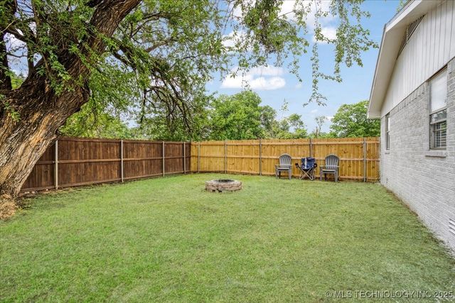 112 Hamilton Street, Bokchito, OK 74726