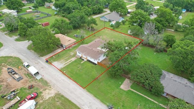 112 Hamilton Street, Bokchito, OK 74726