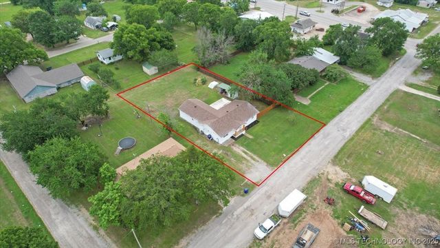 112 Hamilton Street, Bokchito, OK 74726