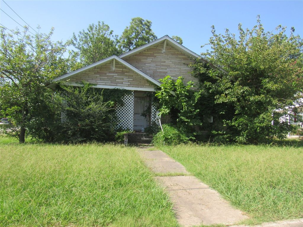 400 Water Street, Whitesboro, TX 76273