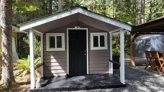 246 Schinn Canyon Court, Deming, WA 98244