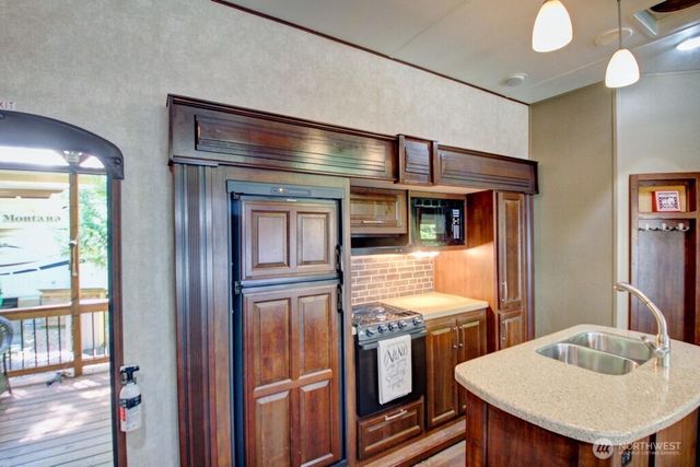 246 Schinn Canyon Court, Deming, WA 98244